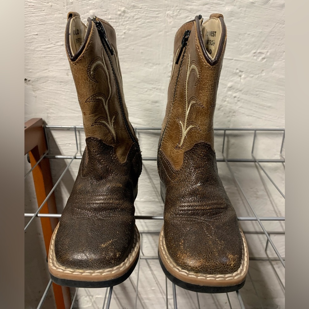 Toddler 5T cowboy boots